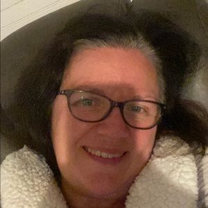 Meet your Posher, Deena